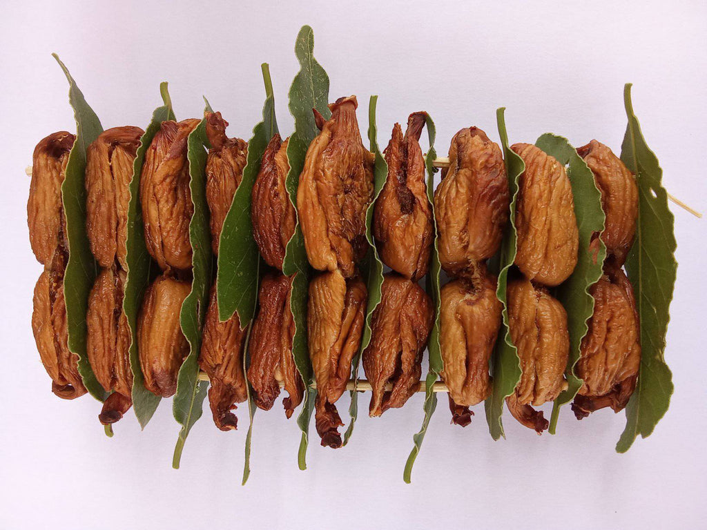 UNA "JETTA" DI Fichi secchi   alle noci  250g COTTO AL FORNO